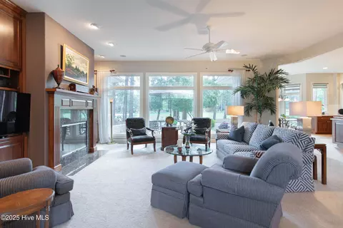 Living - 18 Glenbarr Ct, Pinehurst, NC 28374 photo 1 of 5