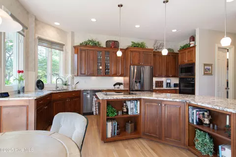 Kitchen - 18 Glenbarr Ct, Pinehurst, NC 28374 photo 4 of 6