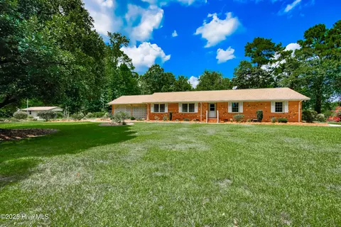 329 C R Edwards Rd, Beulaville, NC 28518