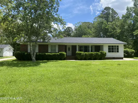 5074 Market Street Ext N, Washington, NC 27889