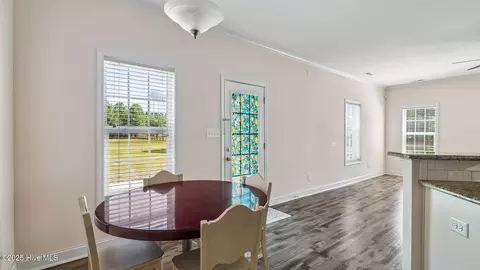 Dining - 725 W Baltimore Ave, Pinebluff, NC 28373 photo 4 of 5