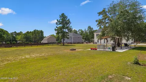 Exterior - 725 W Baltimore Ave, Pinebluff, NC 28373 photo 5 of 7