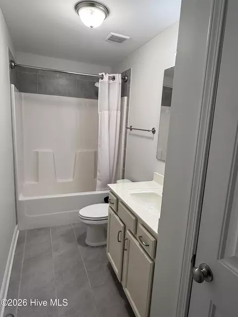 Bath - 725 W Baltimore Ave, Pinebluff, NC 28373 photo 7 of 7