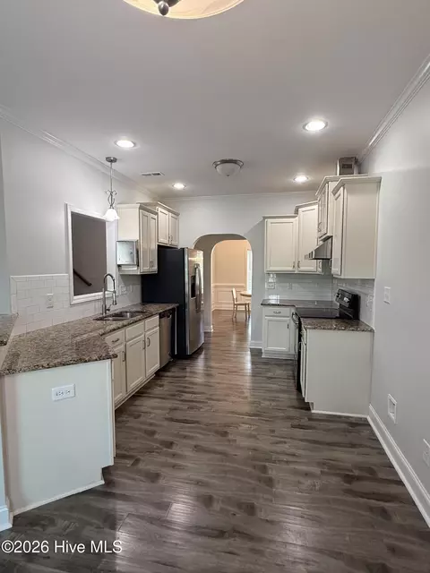 Kitchen - 725 W Baltimore Ave, Pinebluff, NC 28373 photo 3 of 5