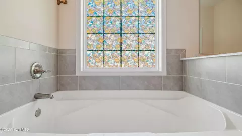 Bath - 725 W Baltimore Ave, Pinebluff, NC 28373 photo 1 of 7