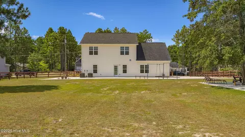 Exterior - 725 W Baltimore Ave, Pinebluff, NC 28373 photo 2 of 7