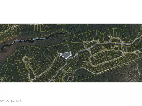 700 Madeira Islands Dr SE, Bolivia, NC 28422