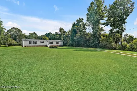 476 Dove Haven Ln SE, Winnabow, NC 28479