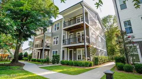 624 N 6th St, Wilmington, NC 28401