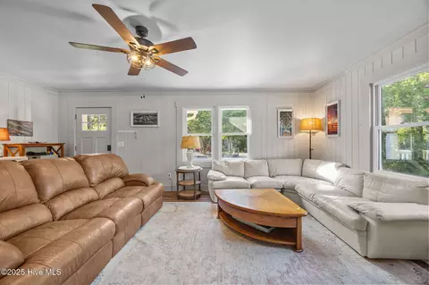 Living - 115 Crystal Ct, Hampstead, NC 28443 photo 1 of 5