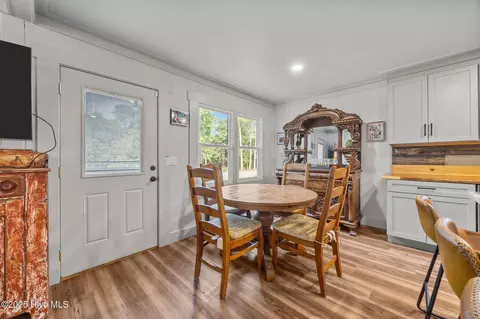 Dining - 115 Crystal Ct, Hampstead, NC 28443 photo 1 of 3