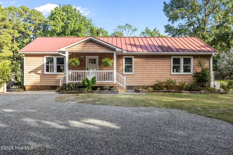 115 Crystal Ct, Hampstead, NC 28443
