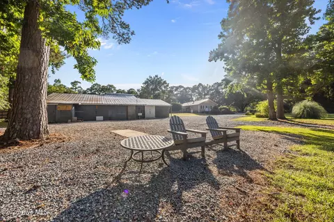 Exterior - 115 Crystal Ct, Hampstead, NC 28443 photo 6 of 17