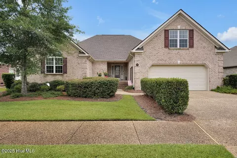 1019 Leesburg Dr, Leland, NC 28451