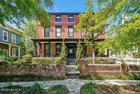 416 S Front St #5, Wilmington, NC 28401