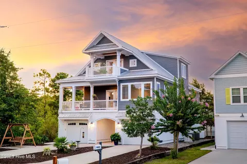 904 S Carolina Ave, Carolina Beach, NC 28428