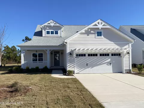 331 Bluebird Ln, Hampstead, NC 28443