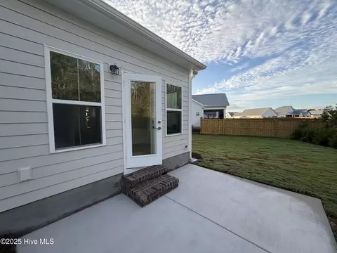 61 N Flicker Mdw, Hampstead, NC 28443 photo 11