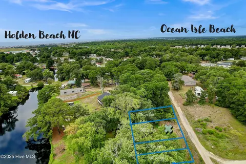 3103 Sea Oats Dr SW, Supply, NC 28462