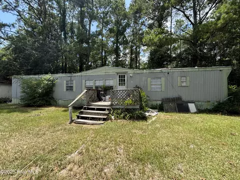 712 Sand Castle Dr SW, Supply, NC 28462