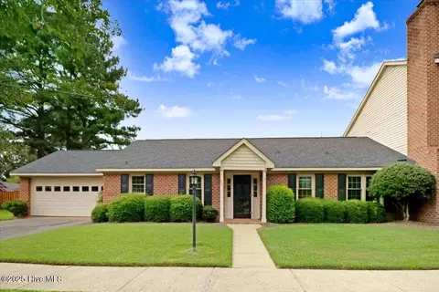 841 Westminster Ln, Kinston, NC 28501