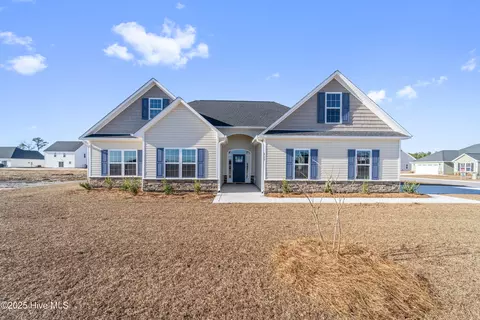 429 Montgomery Dr, Jacksonville, NC 28546