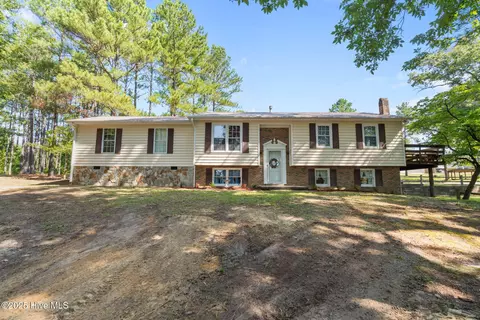 255 Sarason Pl, Vass, NC 28394