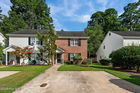 3453 Westgate Dr, Greenville, NC 27834