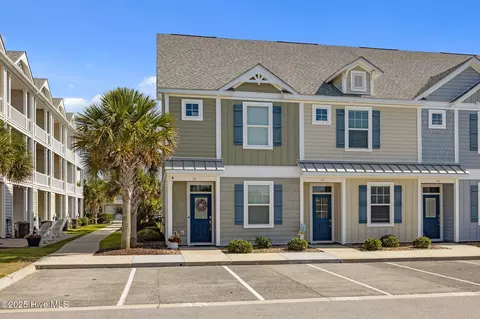 2800 W Fort Macon Rd #46, Atlantic Beach, NC 28512