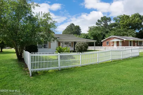 107 E Main St, Hamilton, NC 27840 photo 2