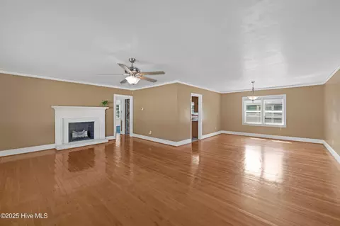 107 E Main St, Hamilton, NC 27840 photo 10