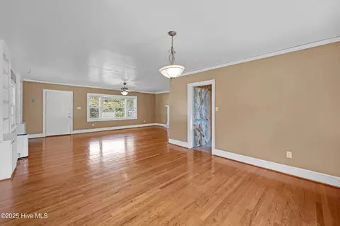 107 E Main St, Hamilton, NC 27840 photo 17