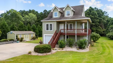 164 Foster Forbes Rd, Powells Point, NC 27966