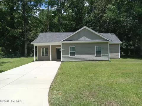 111 E Oliver St, Whiteville, NC 28472