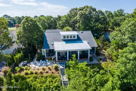 Exterior - 112 Drake Rd, Hampstead, NC 28443 photo 12 of 14