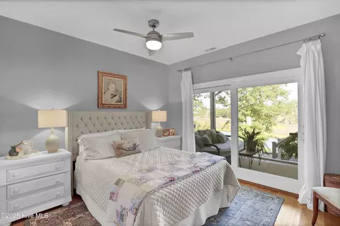 Bedroom - 112 Drake Rd, Hampstead, NC 28443 photo 4 of 7
