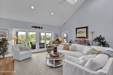Living - 112 Drake Rd, Hampstead, NC 28443 photo 1 of 3