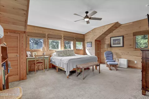 Bedroom - 112 Drake Rd, Hampstead, NC 28443 photo 6 of 7