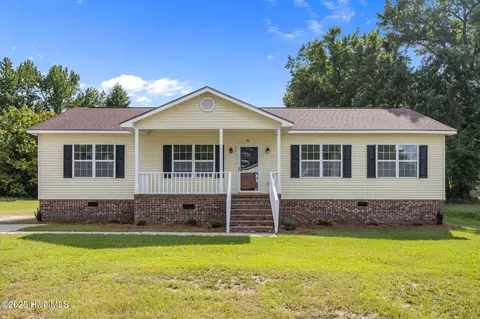 1103 Pennsylvania Ave, Washington, NC 27889