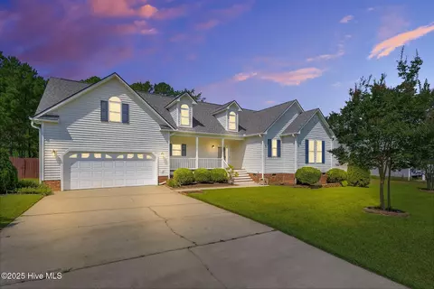 233 Meadow Hills Dr, Four Oaks, NC 27524