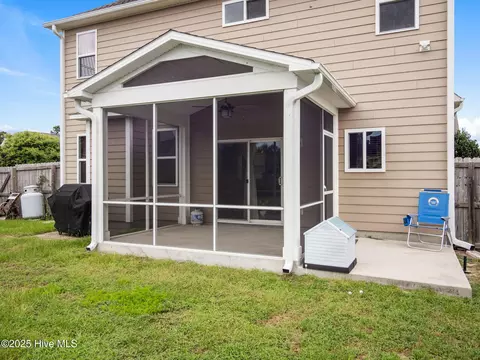 Exterior - 100 Abaco Dr E, Cedar Point, NC 28584 photo 8 of 10
