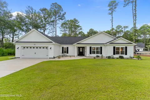 198 Woodyard Dr NW, Calabash, NC 28467