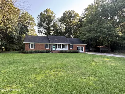 107 Potecasi Creek Dr, Ahoskie, NC 27910