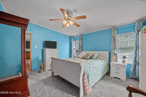 Bedroom - 86 Blackbird Ln, Chocowinity, NC 27817 photo 2 of 7