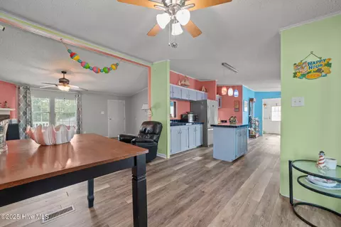 Entry Way - 86 Blackbird Ln, Chocowinity, NC 27817 photo 1 of 1