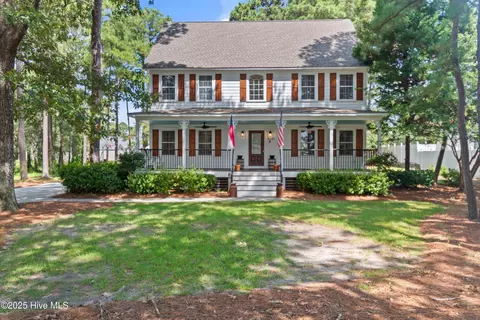 6486 Walden Pond Ln, Southport, NC 28461