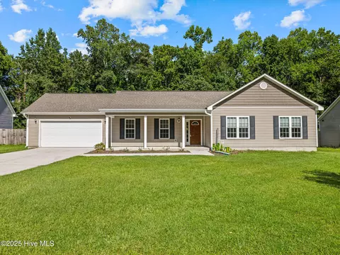 129 Fire Tower Rd, Richlands, NC 28574