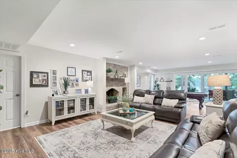 Living - 3 Riverside Ct, Pinehurst, NC 28374 photo 4 of 4