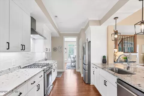 Kitchen - 3 Riverside Ct, Pinehurst, NC 28374 photo 2 of 10