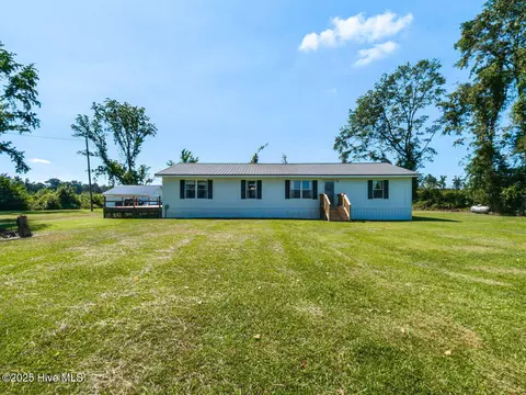 3566 N Mccullen Rd, Faison, NC 28341